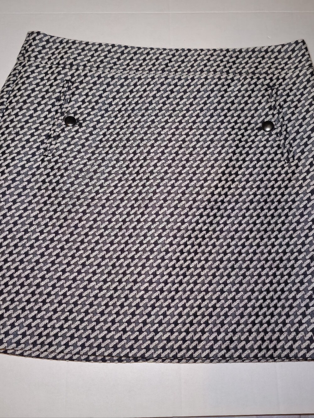 Ann Taylor LOFT Outlet Skirt Size 12 Lined Striped Career Style Back Zipper